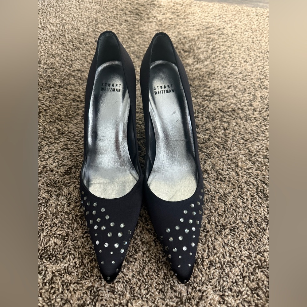 Stuart Weitzman or St.John’s Heels
